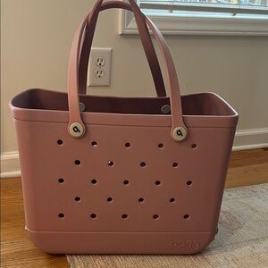 Bogg Bag Classic Tote in Dusty Rose